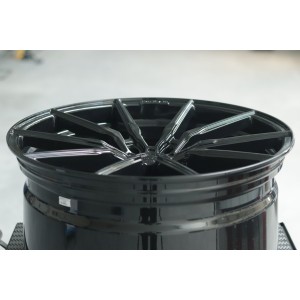 Concaver CVR4 22x11 Platinum Black